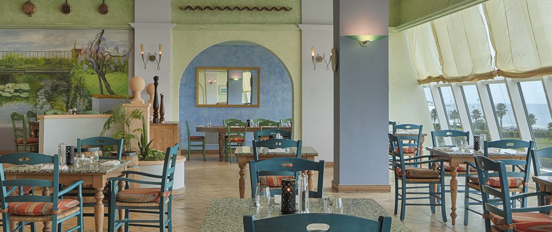 Find Dining Italian Restaurant in Algiers